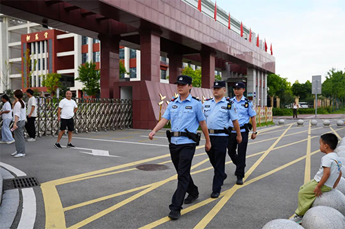 六安市公安机关开展“护学筑安”集中统一行动